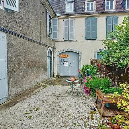 Les Glycines Oloron Hotel Exterior photo